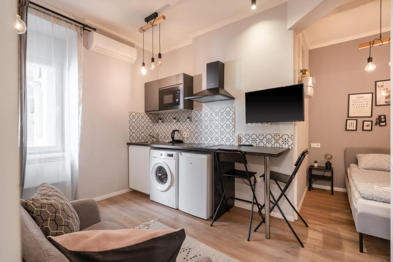 D71 Superior Apartments, Best Location, By Bqa Budapest Exteriör bild